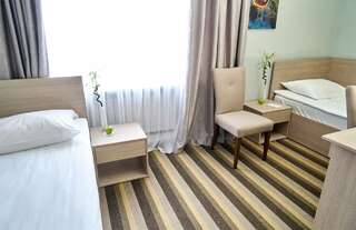 Гостиница Арбат Челябинск Двухместный номер с 2 отдельными кроватями-1